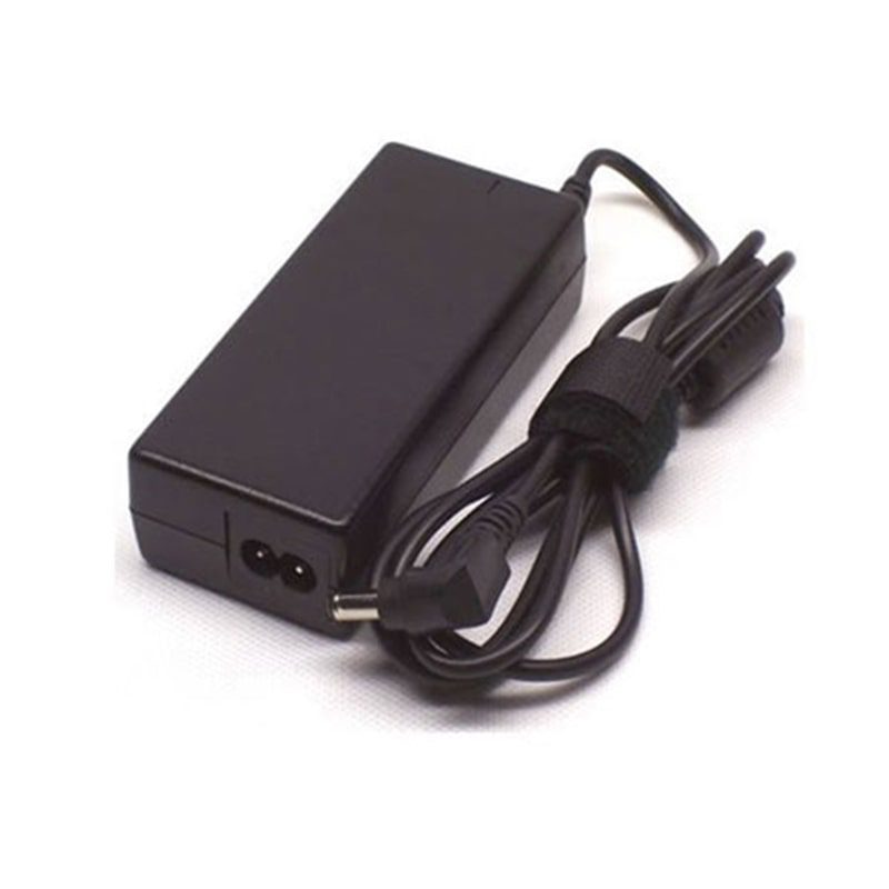 شارژر 16 ولت 3.36 توشیبا CA01007-0670 (1)