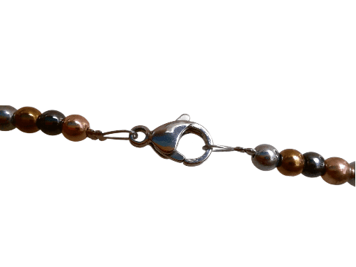 گردنبند سنگ طبیعی حدید مدل چهار گوی کد 108